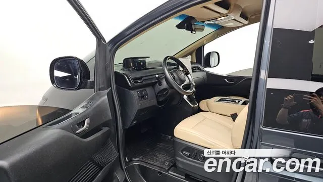 Hyundai Staria — Фото автомобиля 10