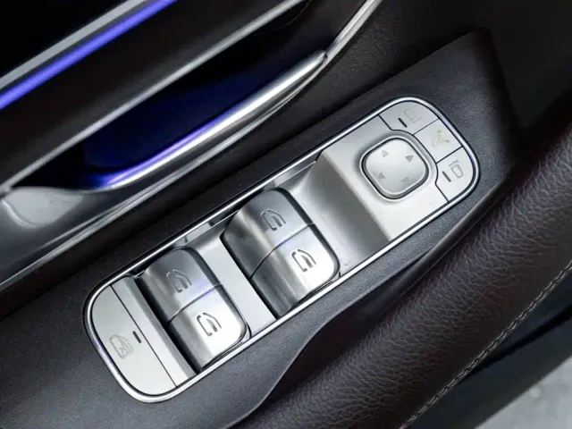 Mercedes-Benz GLE-Class — Фото автомобиля 23