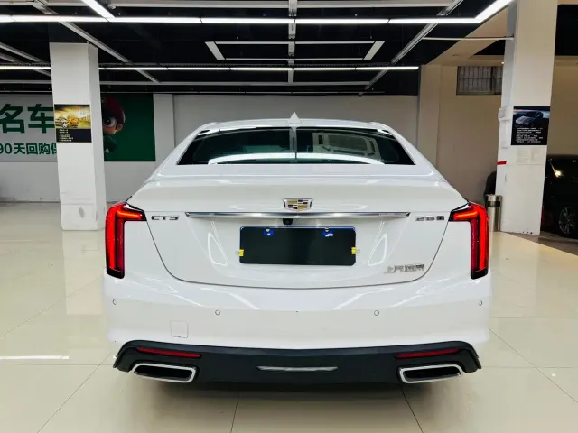 Cadillac CT5 — Фото автомобиля 11