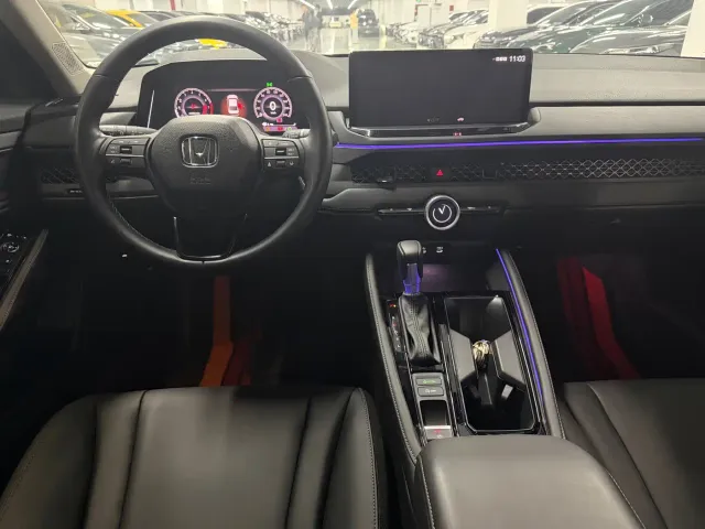 Honda Accord — Фото автомобиля 9