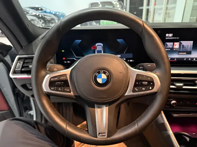 BMW i4 — Фото автомобиля 7
