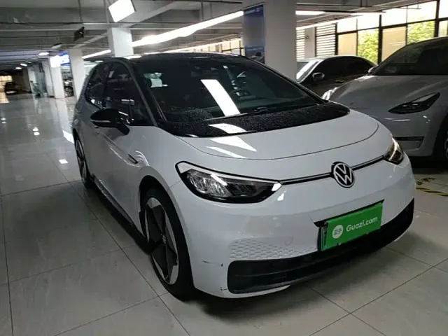 Volkswagen ID.3 — Фото автомобиля 3