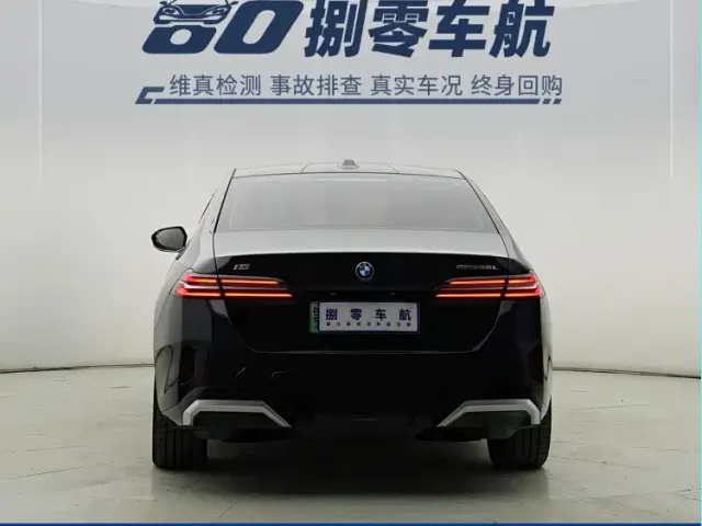 BMW i5 — Фото автомобиля 13