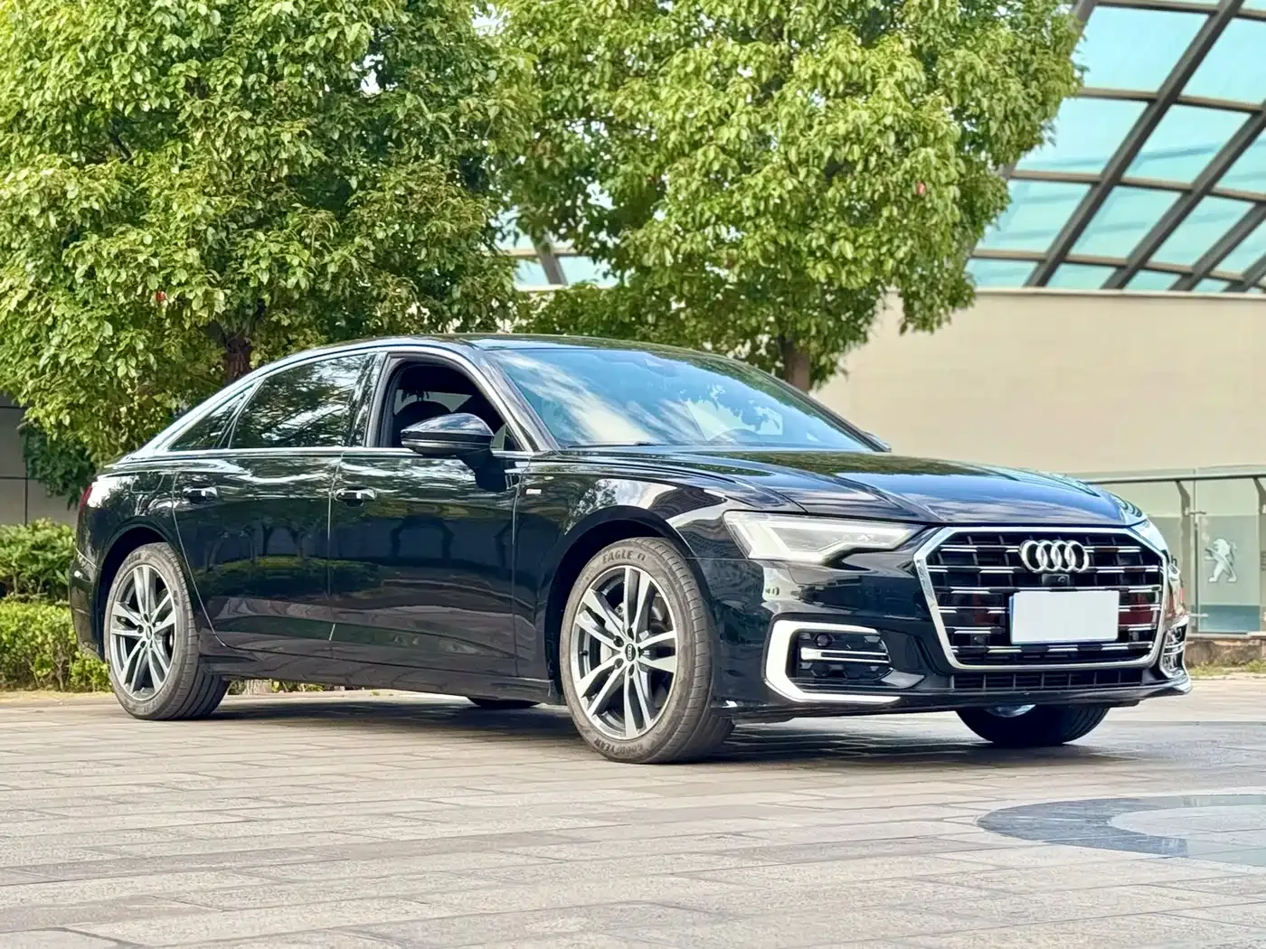 Audi Audi A6L 2022 40 TFSI Luxury Dynamic — Фото автомобиля 3