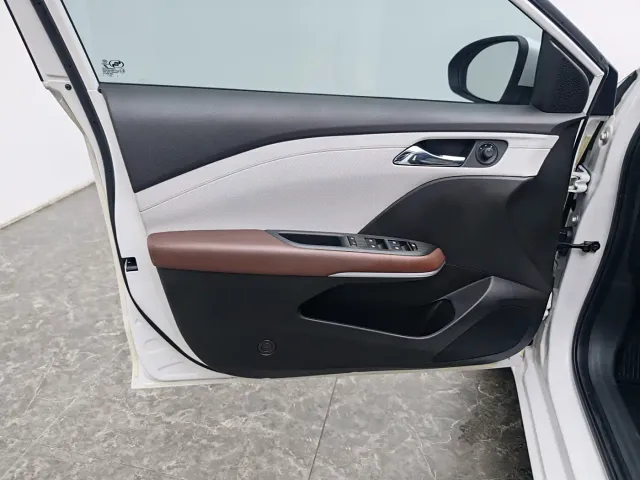Chevrolet Monza — Фото автомобиля 19