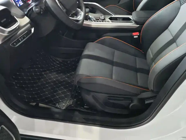 Geely Binyue 2024 1.5T DCT Soaring Dragon Edition — Фото автомобиля 9