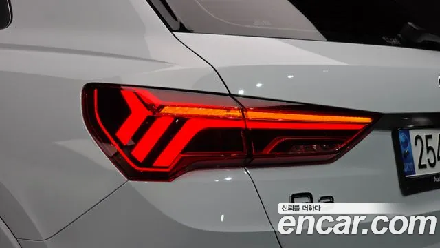 Audi Q3 35 TDI quattro Premium — Фото автомобиля 21