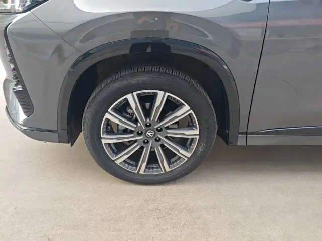 Changan CS75 Plus — Фото автомобиля 22