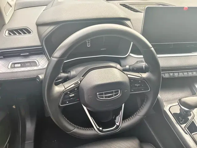 Geely Xingrui — Фото автомобиля 6