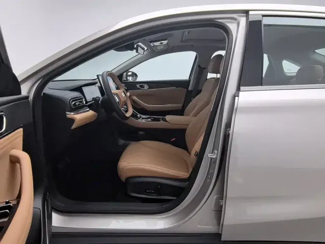 Geely Galaxy Stellar 6 — Фото автомобиля 10
