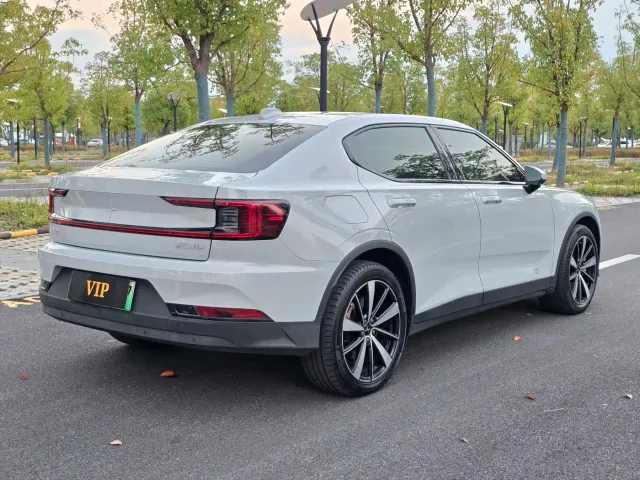 Polestar 2 — Фото автомобиля 4