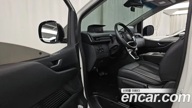 Hyundai Staria Staria L3.5 Tourer 11 мест — Фото автомобиля 8