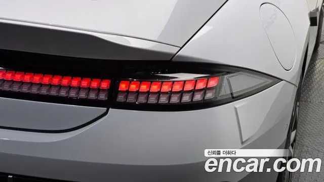 Hyundai Ioniq6 Long Range AWD — Фото автомобиля 21