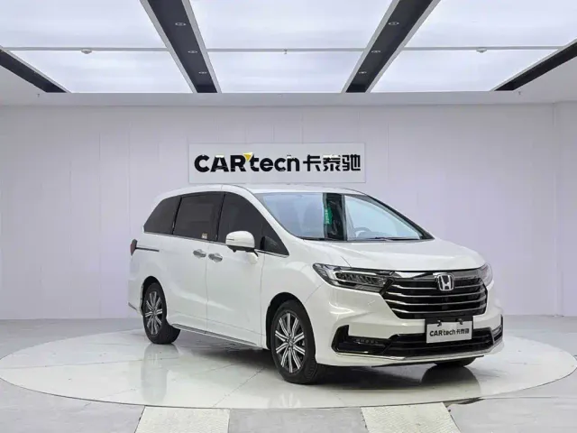 Honda Odyssey — Фото автомобиля 7