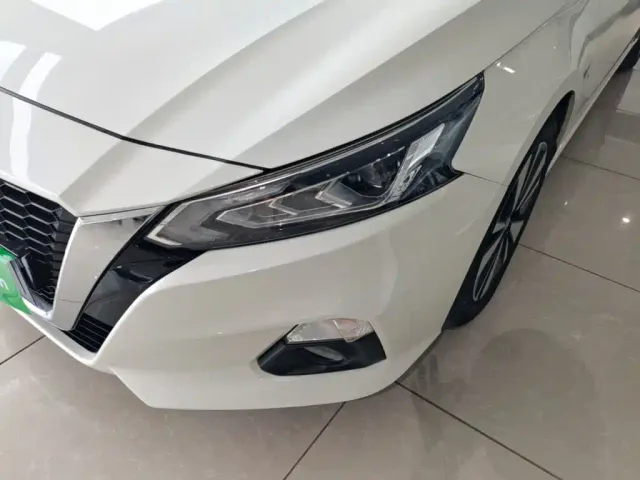 Nissan Teana — Фото автомобиля 23