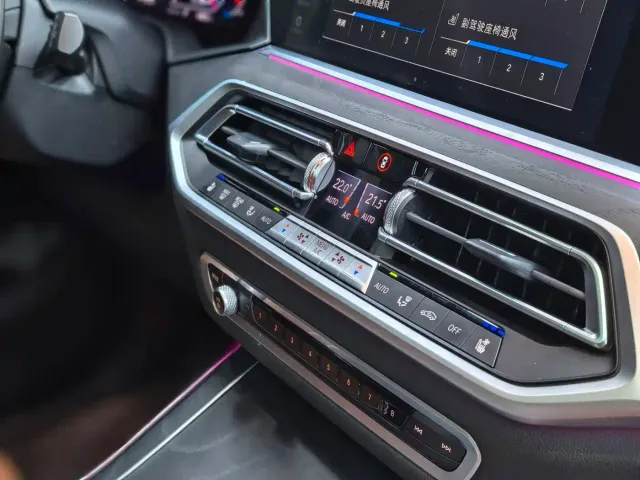 BMW X7 — Фото автомобиля 26