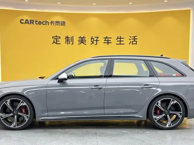 Audi RS 4 — Фото автомобиля 7
