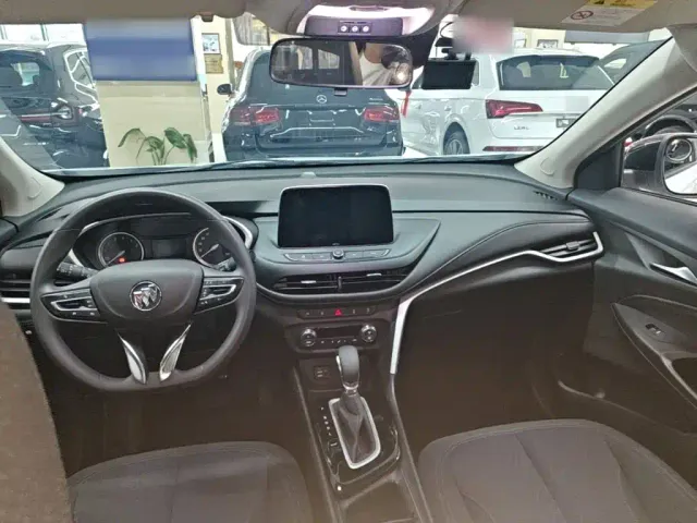 Buick Encore — Фото автомобиля 9
