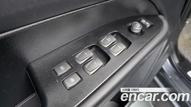 KG_Mobility_Ssangyong Rexton Новый Rexton Sport Дизель 2.2 4WD — Фото автомобиля 12