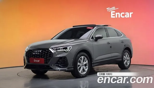 Фотография автомобиля — Audi Q3 F3