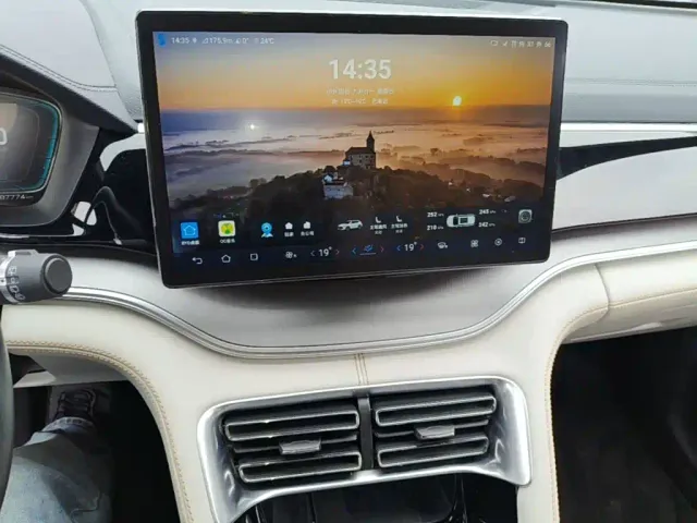 BYD Song PLUS — Фото автомобиля 12
