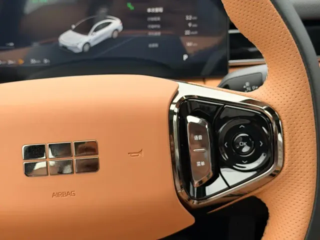 Geely Galaxy Xingyao 8 — Фото автомобиля 16