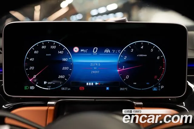 Mercedes-Benz S-Class — Фото автомобиля 11