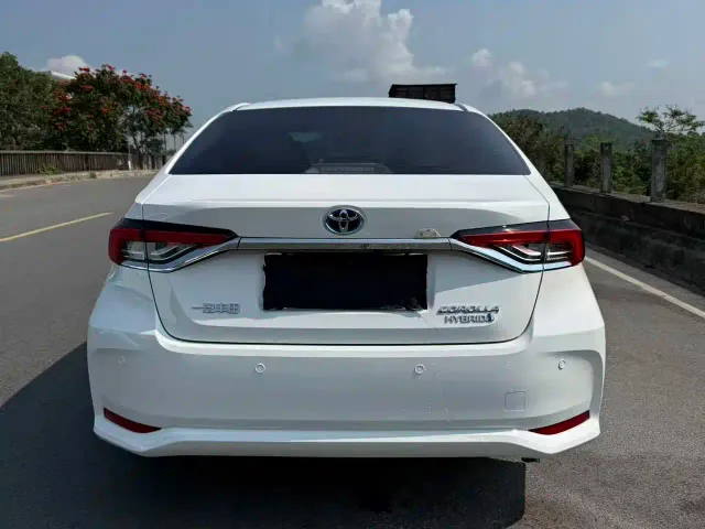 Toyota Corolla — Фото автомобиля 8