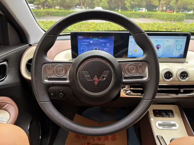 Wuling Bingo — Фото автомобиля 13