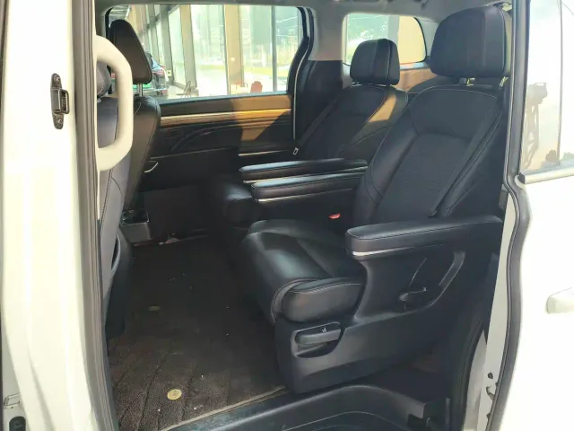 GAC Trumpchi M8 — Фото автомобиля 5