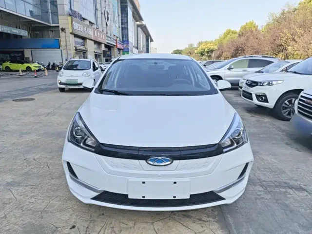Chery Arrizo e — Фото автомобиля 2