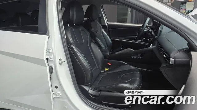 Hyundai AVANTE Avante (CN7) — Фото автомобиля 26