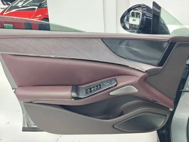 Denza Denza Z9GT 2024 Model 1100 AWD Max Edition — Фото автомобиля 23
