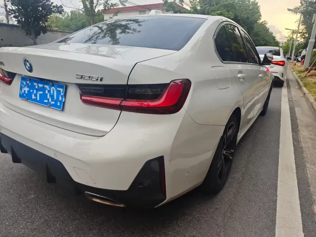 BMW 3 Series — Фото автомобиля 4
