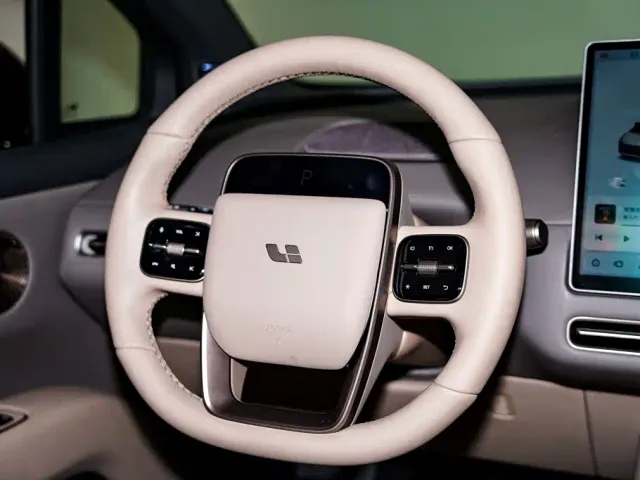 Li Auto i6 — Фото автомобиля 15
