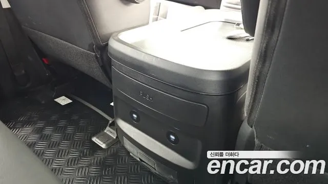 Hyundai Staria — Фото автомобиля 25