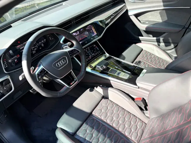 Audi RS 6 — Фото автомобиля 10
