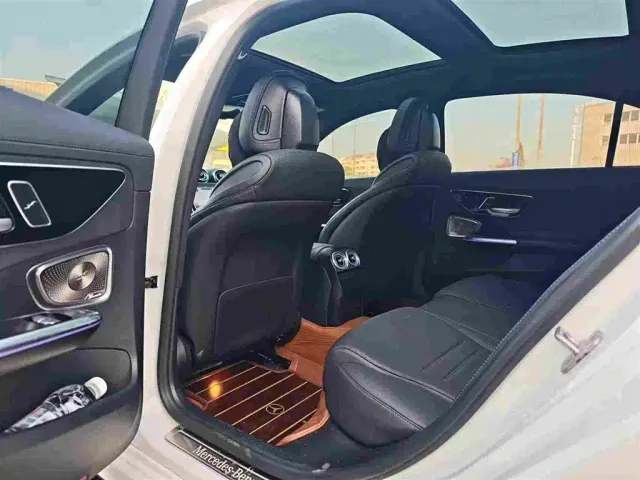 Mercedes-Benz C-Class — Фото автомобиля 5