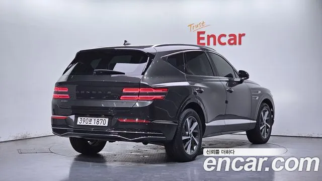Genesis GV80 2.5T Бензин AWD — Фото автомобиля 2