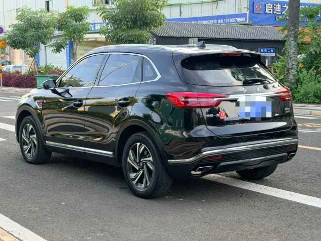 Hongqi HS5 — Фото автомобиля 7