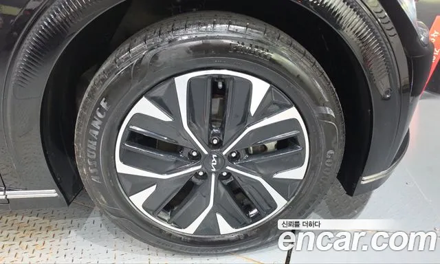 Kia EV6 — Фото автомобиля 6