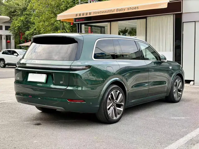 Li Auto L9 — Фото автомобиля 7