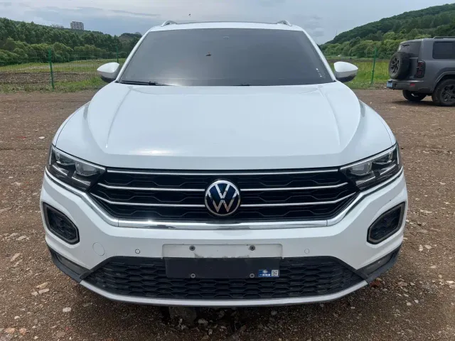 Volkswagen T-Roc — Фото автомобиля 2