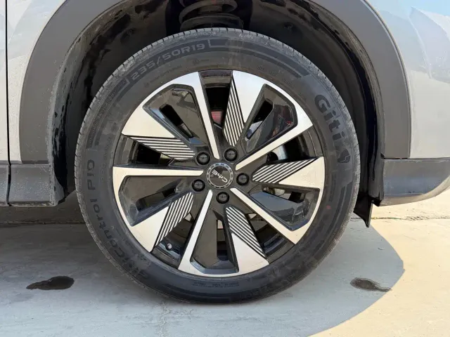 BYD Song PLUS — Фото автомобиля 19