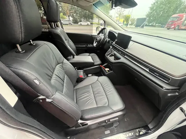 Honda Odyssey — Фото автомобиля 15
