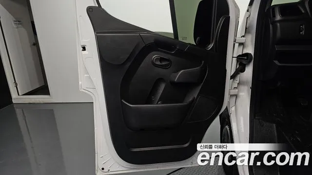 Renault Korea Master — Фото автомобиля 13