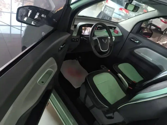 Wuling Hongguang Mini EV — Фото автомобиля 15