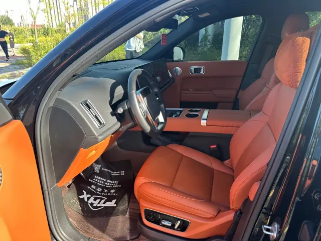 Li Auto L7 — Фото автомобиля 4
