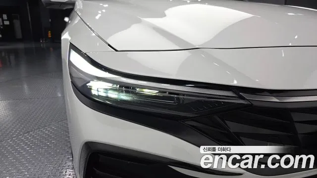 Hyundai Avante CN7 — Фото автомобиля 7