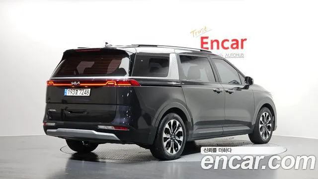Kia Canival Carnival 4 поколение Бензин 9 мест Prestige — Фото автомобиля 2